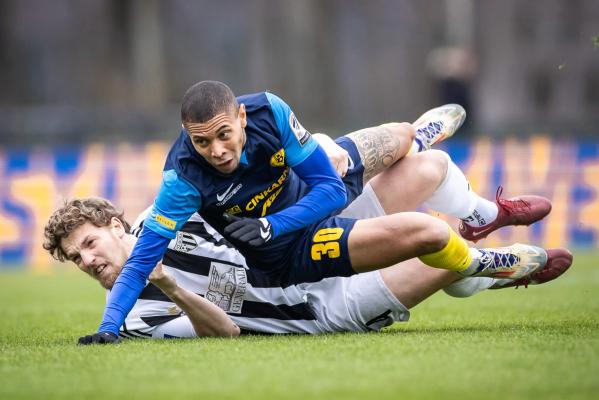 Mura ostaja trn v peti tekmecev: Tokrat brez golov proti Celju