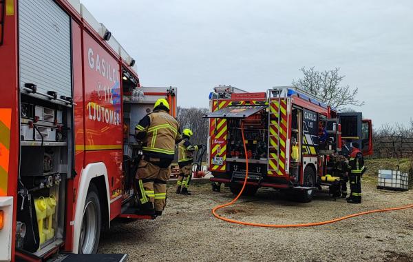 FOTO: Zagorelo v Prlekiji, gasilci hitro posredovali
