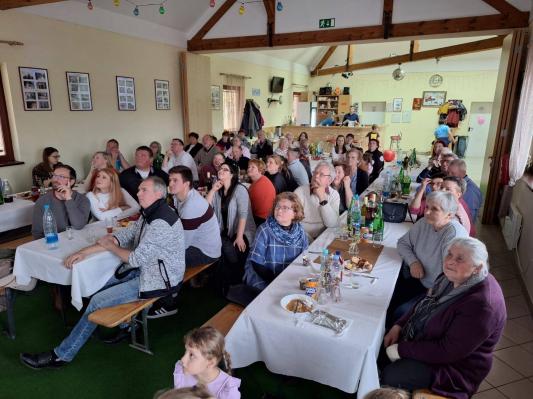 FOTO: Toplo praznovanje dneva žensk v Kraščih