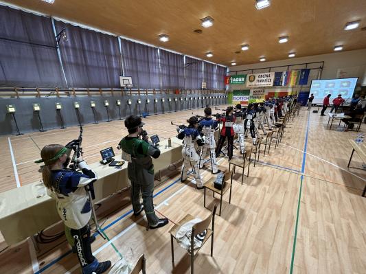 V živo iz Turnišča: Spremljamo državno prvenstvo mešanih parov v streljanju