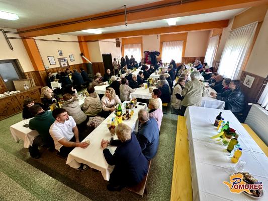 FOTO: V Poznanovcih priredili druženje vaščanov ob dnevu žena