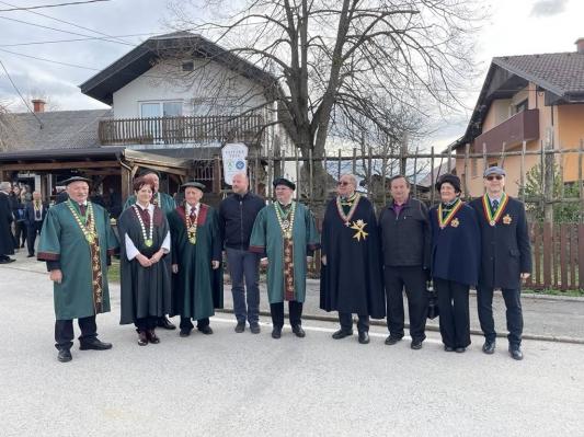 FOTO: Svečani rez vinske trte v Pečarovcih