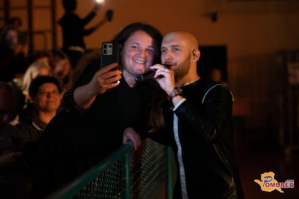 FOTO in VIDEO: Marko Škugor navdušil Mursko Soboto s čustvenim koncertom