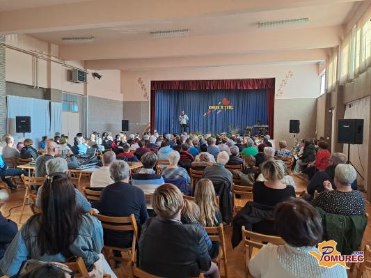 FOTO in VIDEO: Ganljiva prireditev v Bakovcih združila generacije