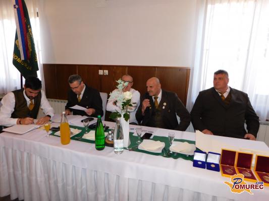 FOTO: V Odrancih so se zbrali pomurski čebelarji