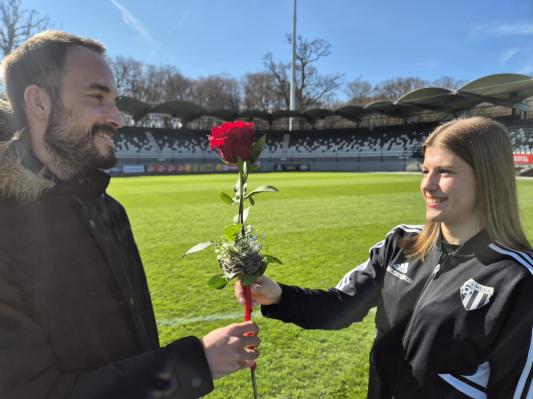 Jutri prost vstop na tekmo z Radomljami