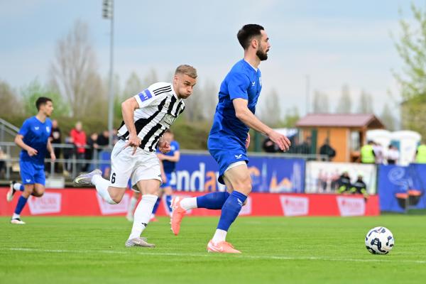 FOTO: Na prekmurskem derbiju slavila Nafta