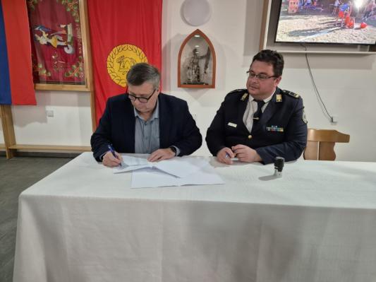 FOTO: Gasilska zveza Ljutomer ima novega praporščaka