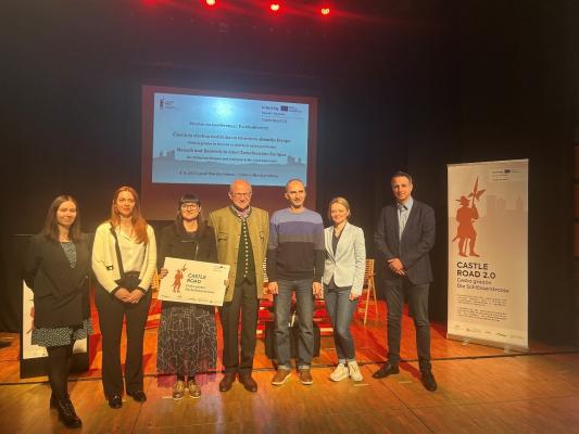 FOTO: V soboškem gradu prva strokovna konferenca čezmejne Ceste gradov   