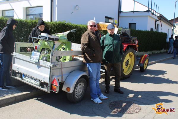 FOTO in VIDEO: Oldtimerski sejem navdušil ljubitelje starodobnih vozil