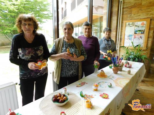 FOTO: Velikonočna razstava obogatila zaposlene in goste v Termah 3000 