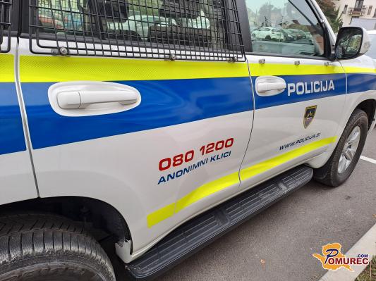 Policisti v Pomurju obravnavali ugriz psa, požar in padec mopedista 