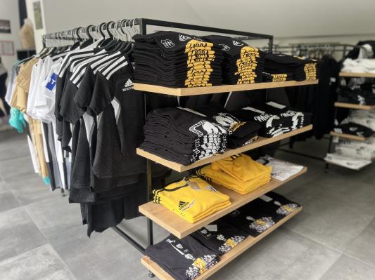 Čarno-bejla bauta - vse za navijače Mure na enem mestu