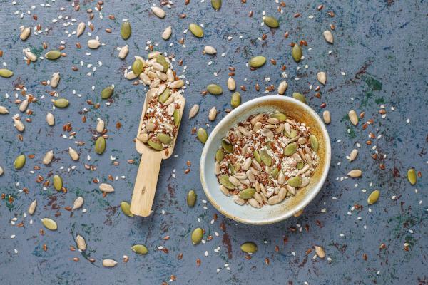 Teh semen ne jejte! Okužena so s salmonelo