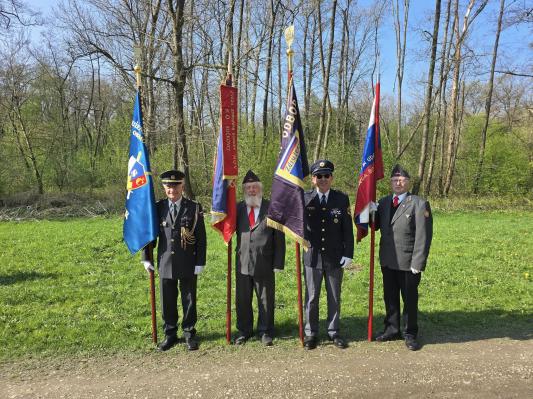 FOTO: Mineva 80 let od pobojev talcev na Moti