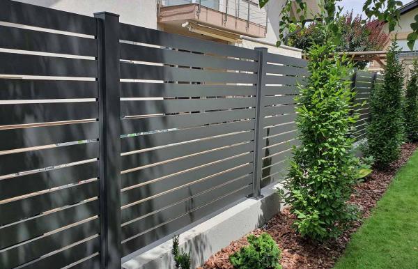  Kako izbrati ALU ograjo za majhna dvorišča?