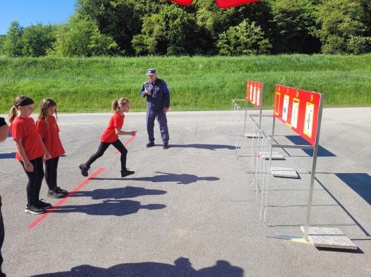 FOTO: Logarovci gostili več kot 100 ekip na tekmovanju iz gasilske orientacije
