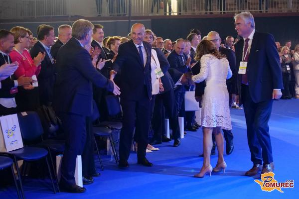 VIDEO: Janša potrjen za 10. mandat, SDS s kongresom v Ormožu v novo poglavje