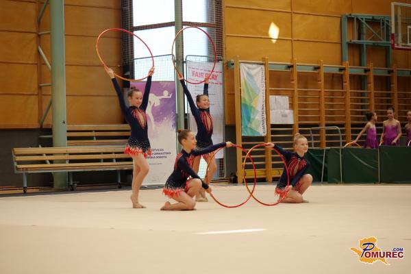 FOTO: Praznik ritmične gimnastike v Murski Soboti privabil več kot 400 tekmovalk