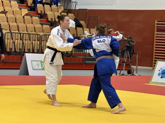 Kaji Šooš do medalje zmanjkala le ena zmaga