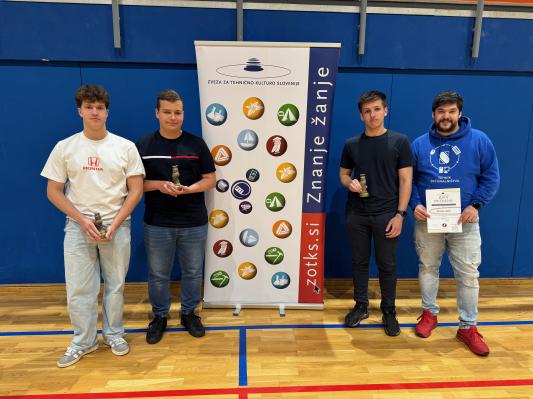 FOTO: Dijaki iz Murske Sobote z VR aplikacijo osvojili Slovenijo