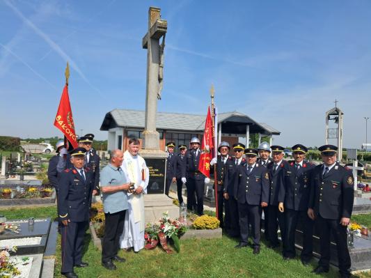 FOTO: Gasilsko društvo Bakovci je postavilo spominsko ploščo vsem bakovskim gasilcem