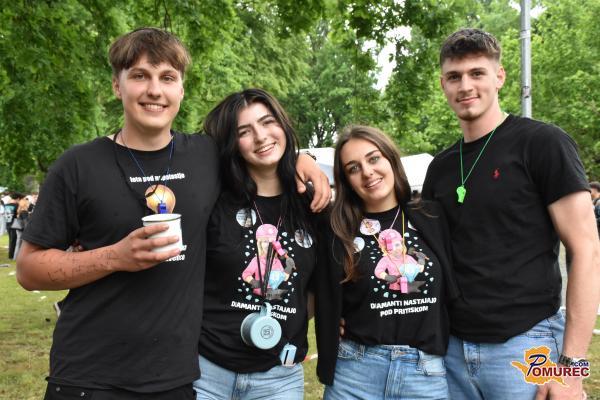 VIDEO: Upokojenci praznovali v Rakičanu, maturanti zavzeli park v Murski Soboti