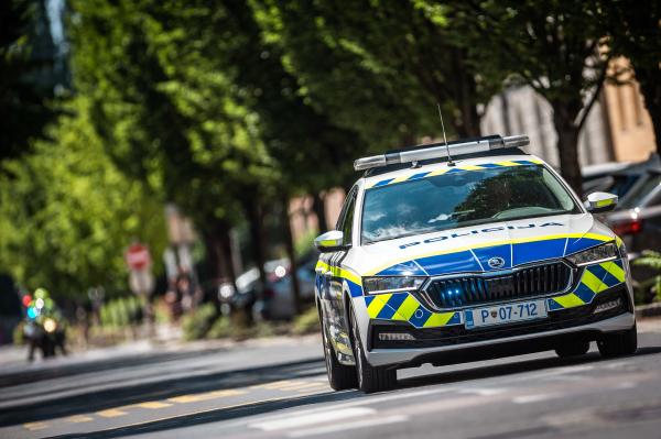 Na pomursko avtocesto kar brez vozniškega dovoljenja