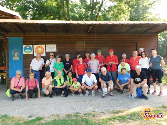 FOTO: Pohod v spomin na športna delavca Ferija Maučeca in Jožeta Horvata