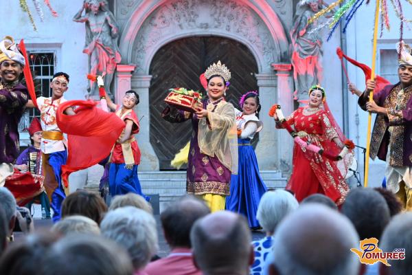 FOTO in VIDEO: Murska Sobota občutila utrip svetovne folklore