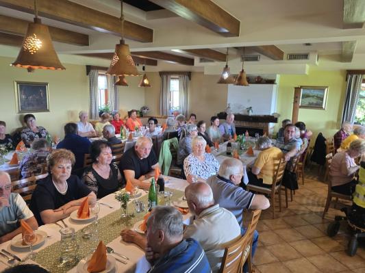 FOTO: Topel sprejem za starejše krajane Stare Ceste