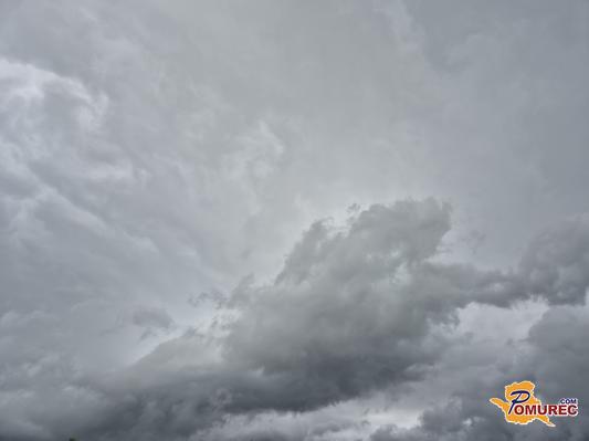 Vročina se stopnjuje, v Pomurju možne nevihte