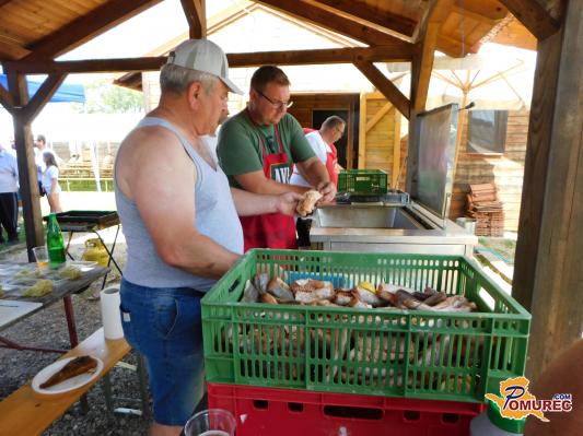 FOTO: V Odrancih dišalo po ribah