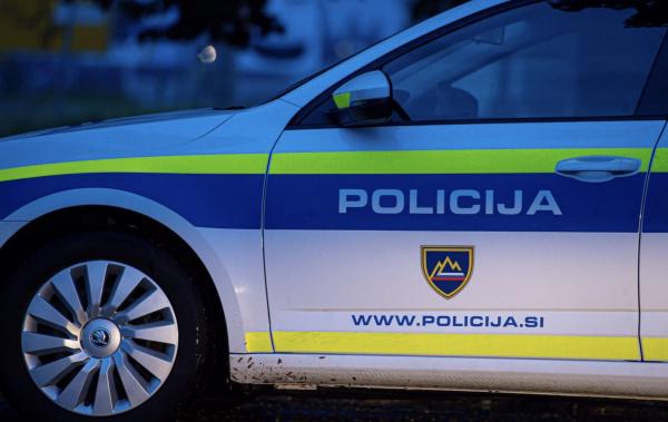 Zaradi vožnje brez vozniške v Ljutomeru zasegli osebni avtomobil