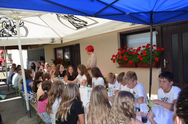 FOTO: V Odrancih sprejem za odličnjake ob koncu šolskega leta