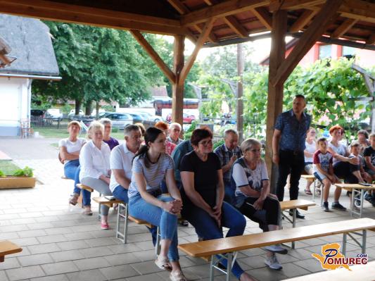 FOTO: Spomini pod gümlo: Otroštvo, rojstvo in krst nekoč