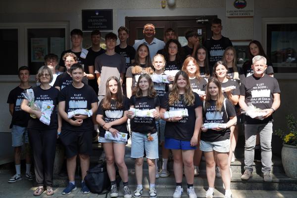 FOTO:  Župan Turnišča sprejel 23 devetošolcev