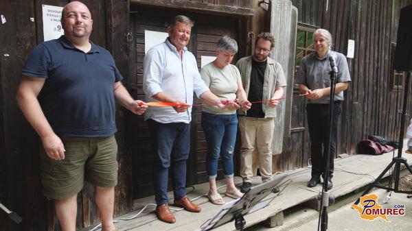 FOTO in VIDEO: V Veržeju slovesno otvorili prenovljeno streho Babičevega mlina