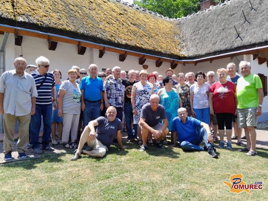 FOTO: Dimeki s srečanjem v Lipi počastili dan državnosti