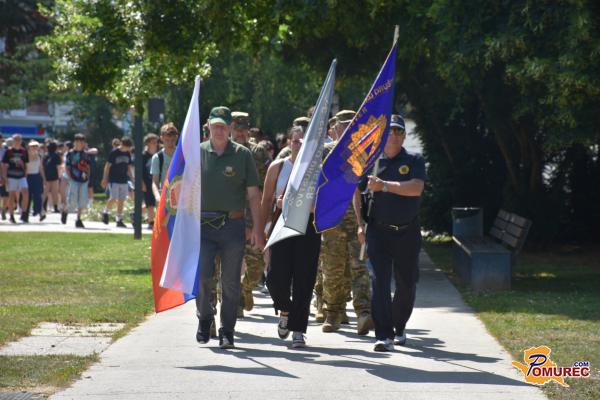 FOTO in VIDEO: Mladi na poti spomina skozi Mursko Soboto