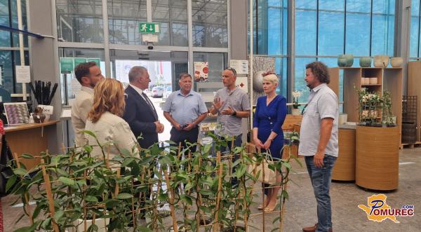 FOTO: Obisk Državnega sveta: Slišati težave in jih preusmeriti na prave naslove