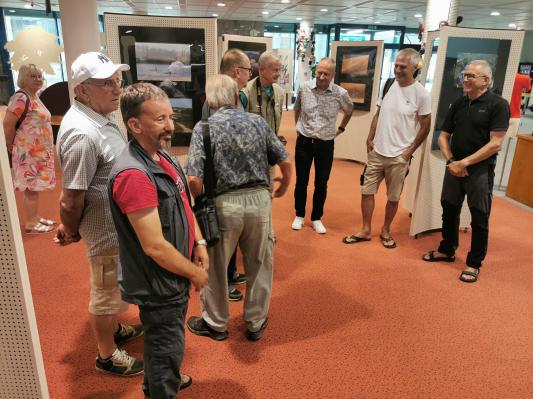 FOTO: Fotoklub Murska Sobota odprl 2. klubsko fotografsko razstavo