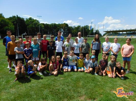 FOTO: Teden brez telefonov, a poln spominov