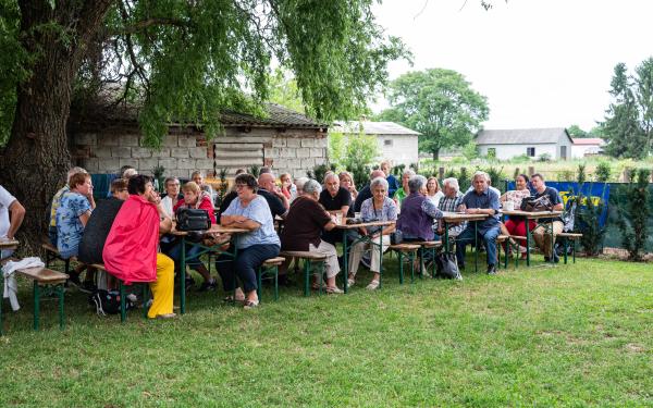 FOTO: Tradicionalno Anino srečanje znova napolnilo Petišovce