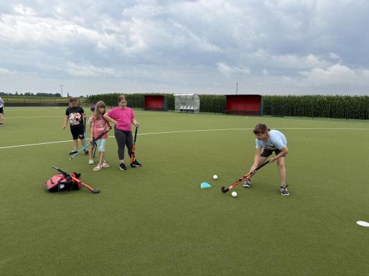FOTO: Živahen začetek hokejskega kampa v Tešanovcih
