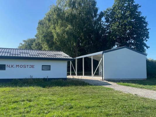 FOTO: Nov večnamenski objekt v Mostju–Banuti je zaključen