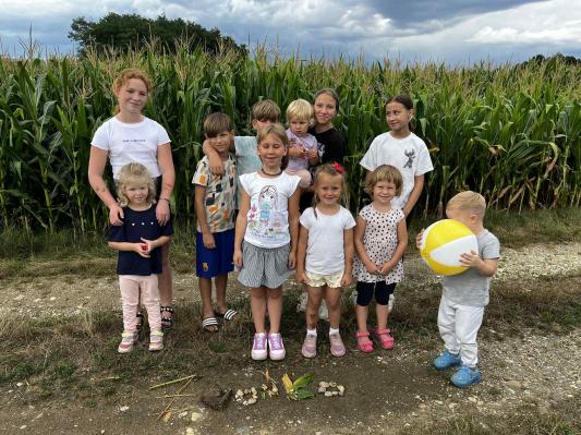 FOTO: Petkovi popoldnevi v Krištancih navdušujejo otroke