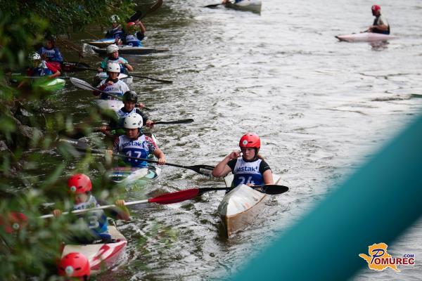 FOTO in VIDEO: Spust po Muri privabil množico kajakašev in gledalcev