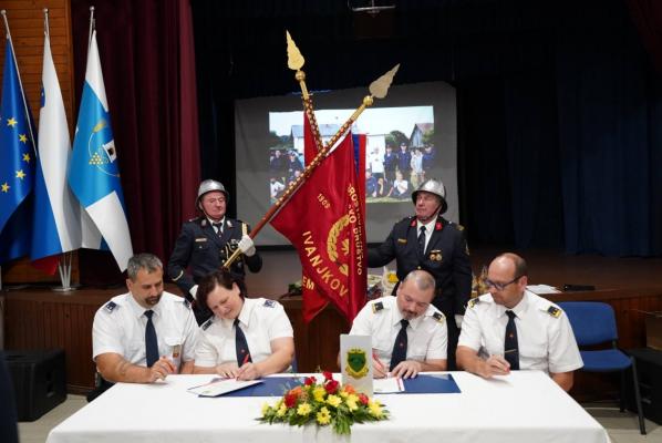 FOTO: 30 let pobratenja med PGD Ivanjkovci in PGD Ravne na Koroškem