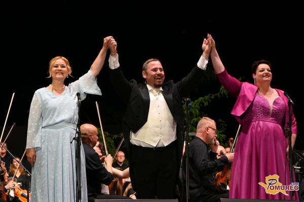 VIDEO: Operna noč navdušila sredi Murske Sobote